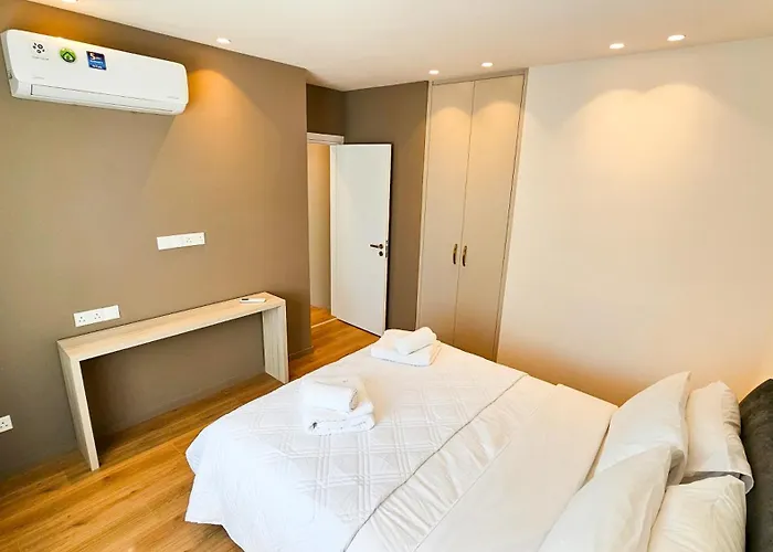 The Colors Of Lárnaca